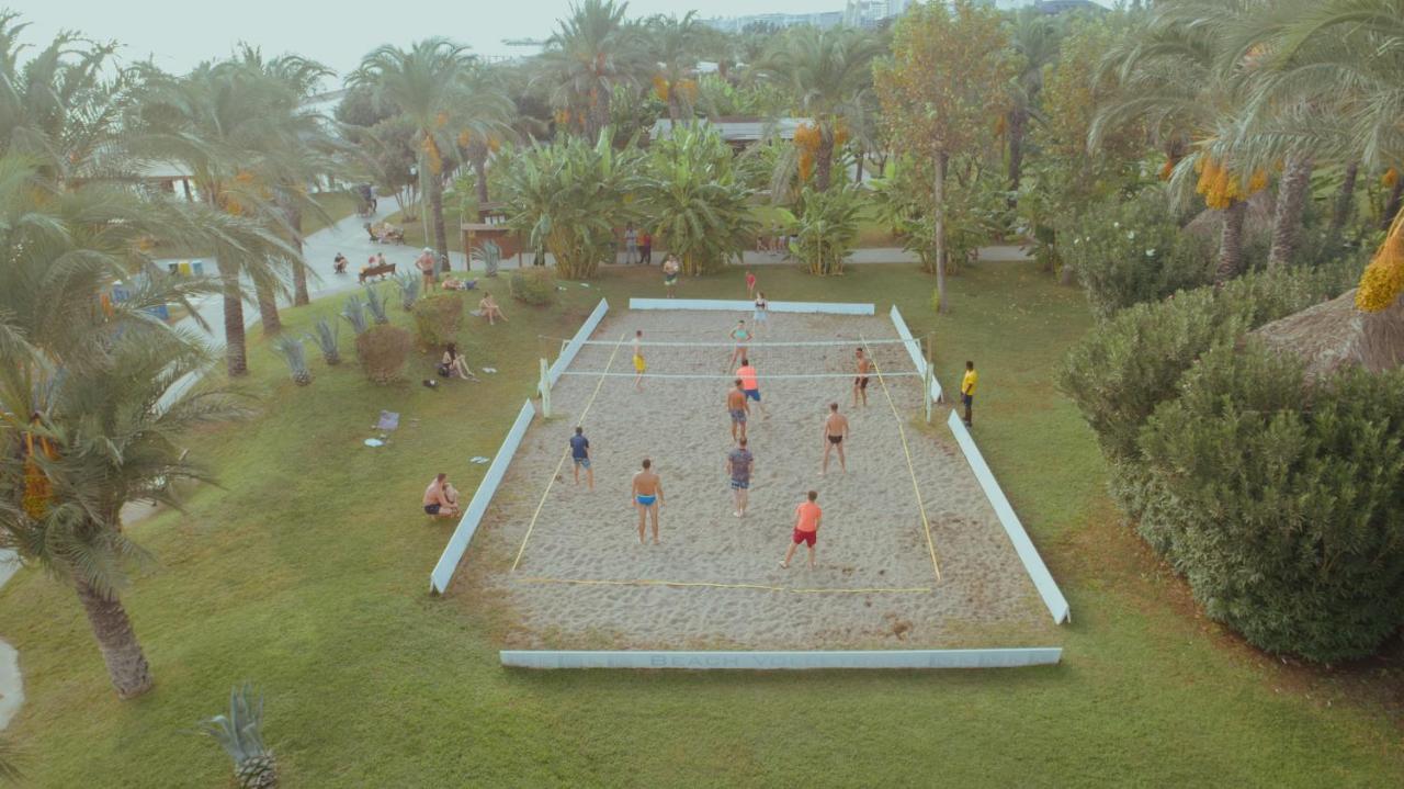 Ic Hotels Green Palace - Kids Concept Antalya Kültér fotó Beach volleyball in the resort