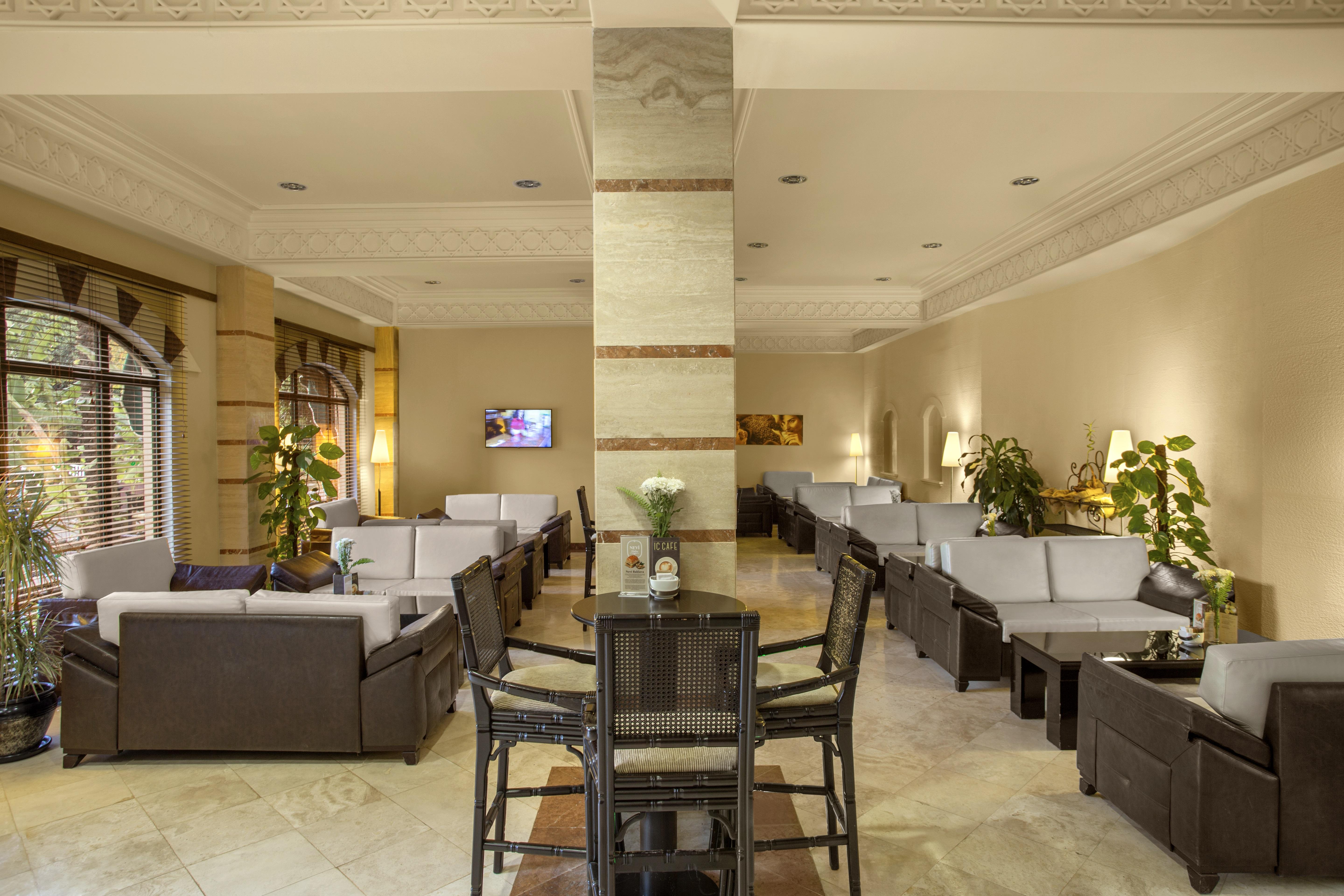 Ic Hotels Green Palace - Kids Concept Antalya Kültér fotó The lounge at the airport