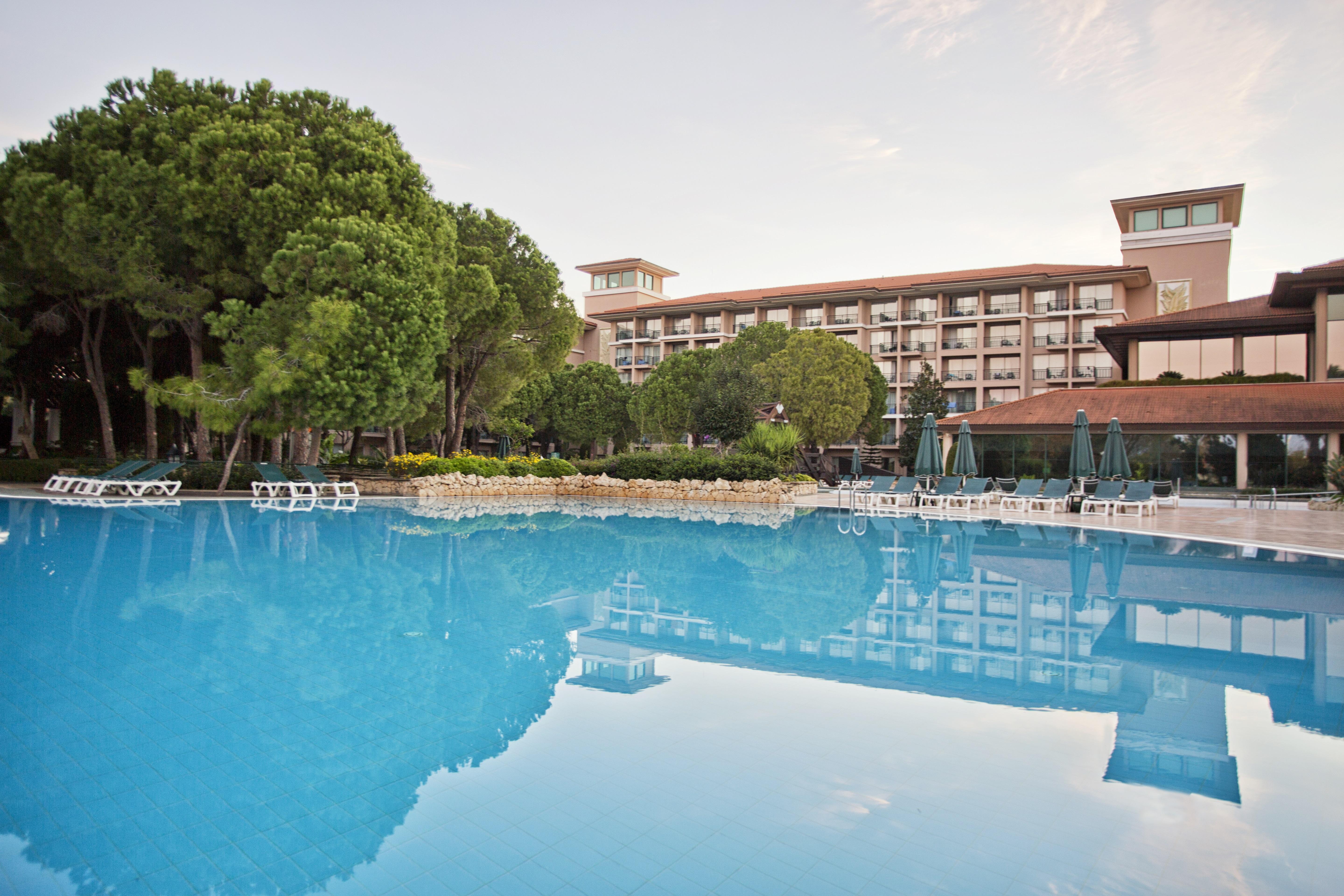 Ic Hotels Green Palace - Kids Concept Antalya Kültér fotó The hotel's swimming pool