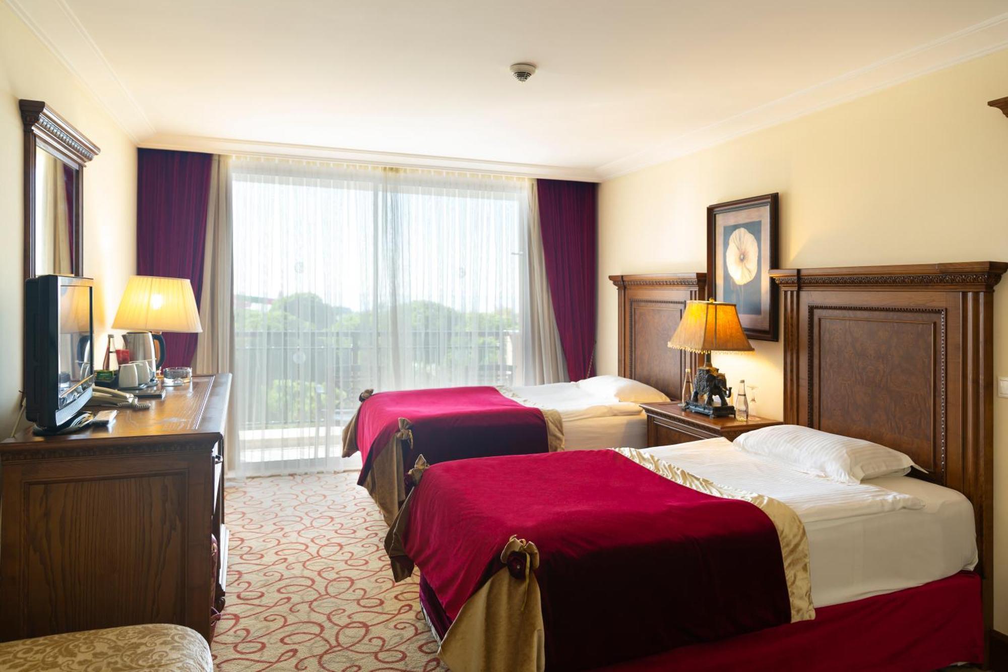 Ic Hotels Green Palace - Kids Concept Antalya Szoba fotó A room at the hotel